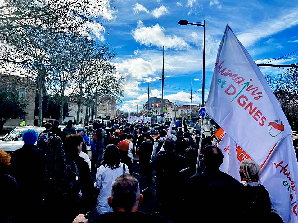 Manifestation Humains et Dignes